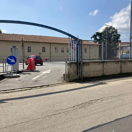 Residenza Catena 아파트 아스티